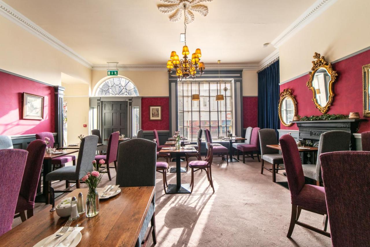 Harry Clarke Mews At The Castle Hotel Дублин Экстерьер фото